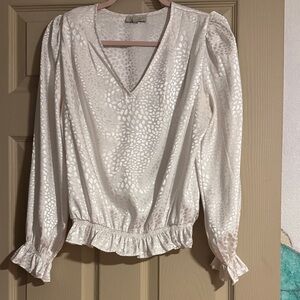 Chic White Textured Blouse